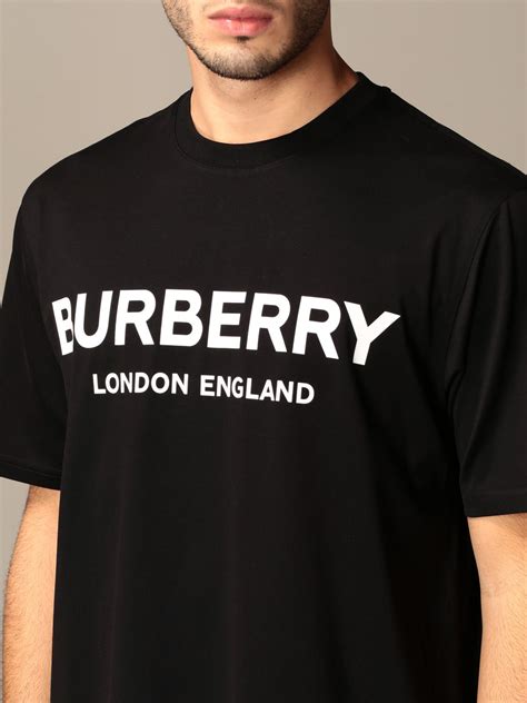 camisetas burberry original|burberry t shirt men's.